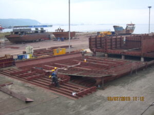 New Barge Building - Deck Barge Building