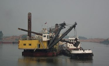Self-Propelled Split Barge