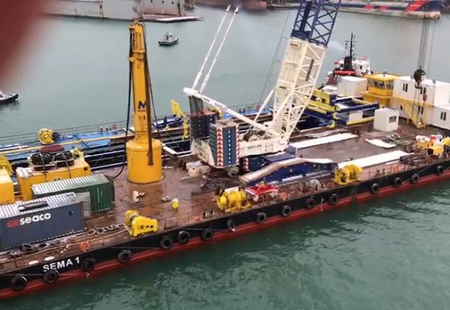 ckale Deck Crane Barge
